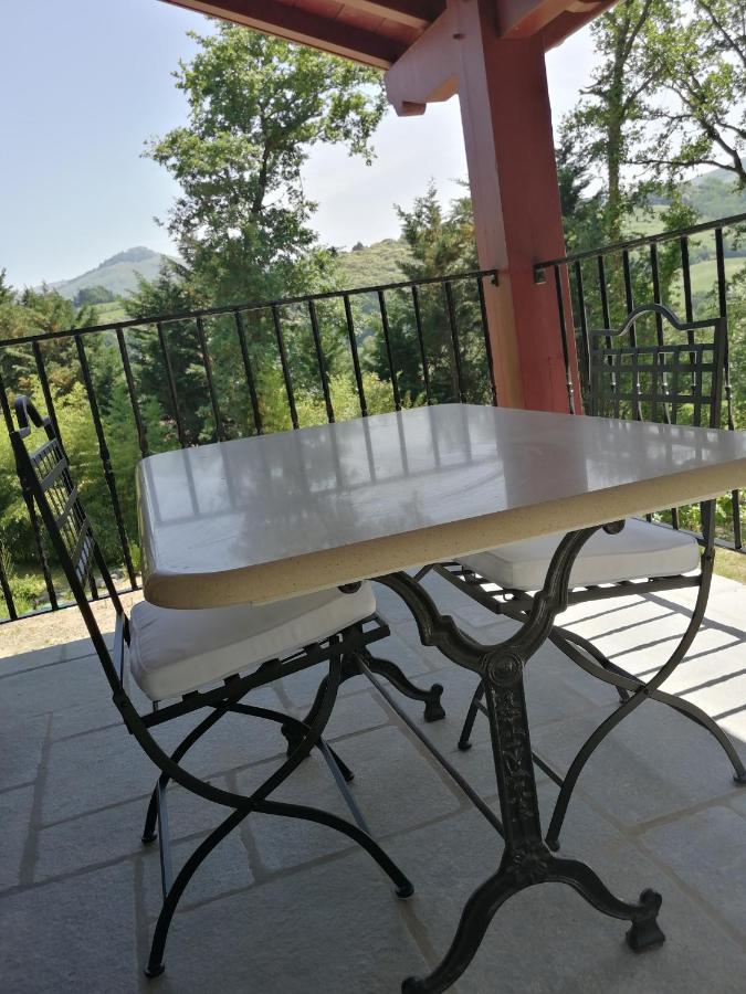Villa Xaran Erdian Gite La Petite Maison Espelette Dış mekan fotoğraf